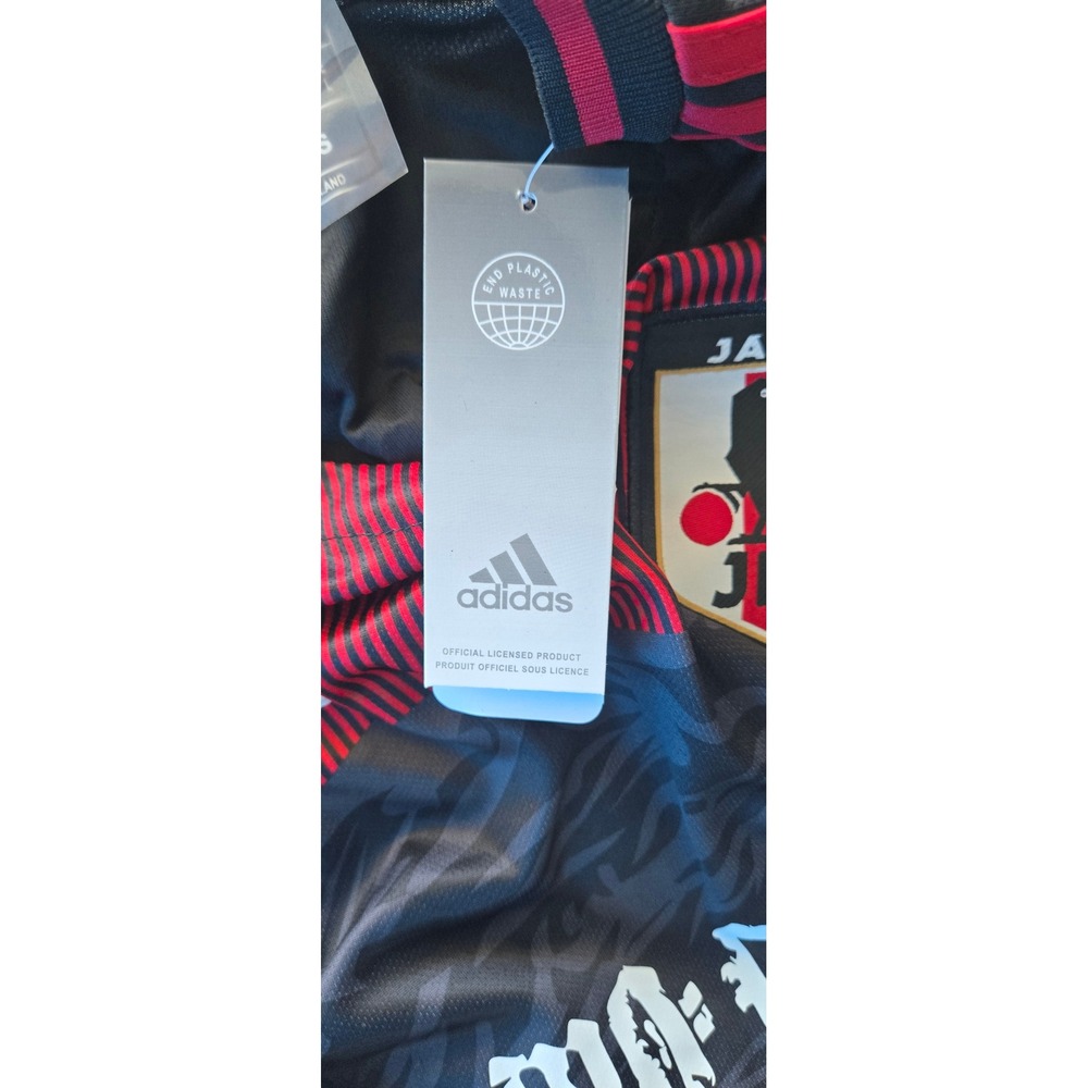 Adidas Eladio Carrion Japan World Tour 2025 Soccer Jersey Black Red Mens L NEW - Picture 4 of 6